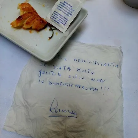 Piccolo Paradiso Bed and Breakfast Λέτσε